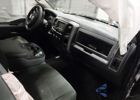 2014 Ram 1500 Express z USA, uszkodzony, nr VIN 3C6JR7AT5EG264529